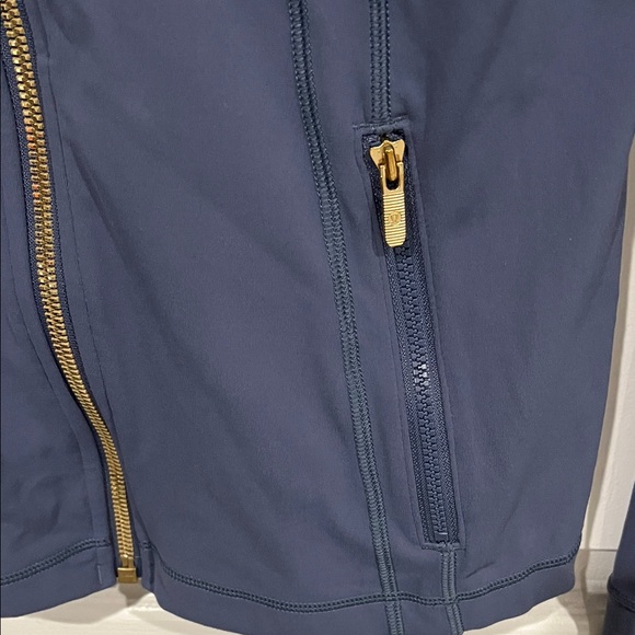 Lululemon define jacket *Nulu* in color shade/gold - Picture 8 of 16